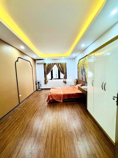 Bán nhà phố Dương Văn Bé,  33m, ngõ nông , gần đường ô tô  tránh , vị trí đẹp , nội thất cao cấp 7.95 tỷ